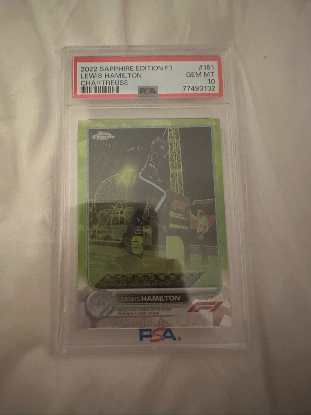 Topps 2022 Sapphire Edition Lewis Hamilton Chartreuse PSA 10
